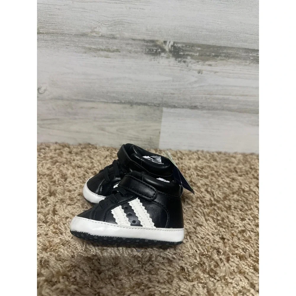 High‎ Top Sneakers Baby Boy 6-12M Black White Striped Crib Shoes NWT